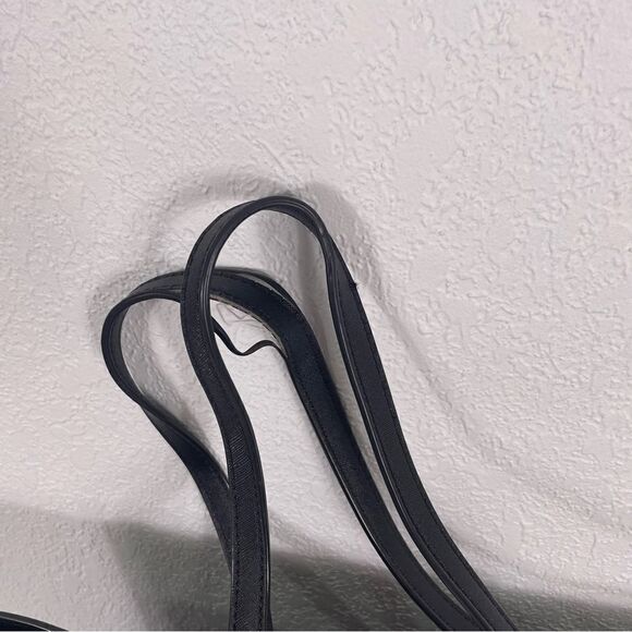 Marc Jacobs Collection Black Leather Large Tote Purse - Picture 4 of 7